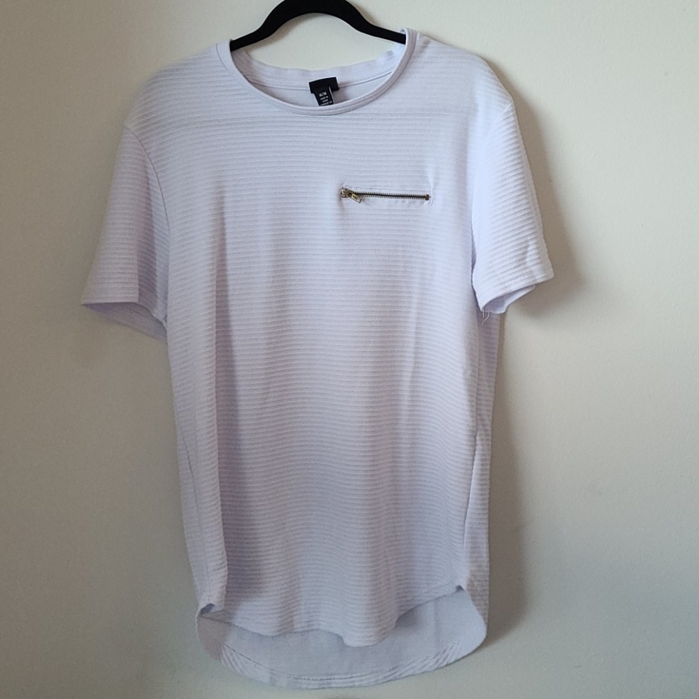 Male's white T